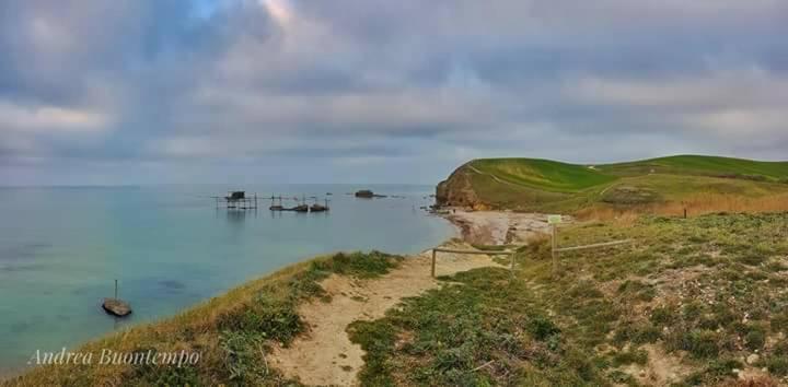 L'Angolo Di Nina Vasto Exteriör bild